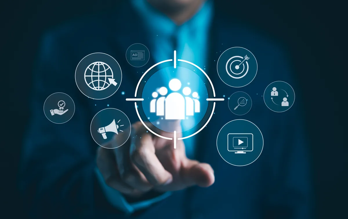 Digital PR specialist building high-quality backlinks through outreach campaigns