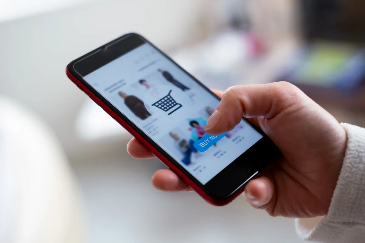 Shopping cart abandonment on mobile device