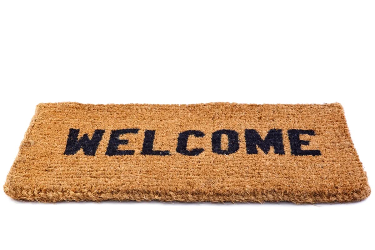 Welcome email greeting message