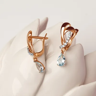 Rose-gold drop earrings set with pear-cut aquamarines